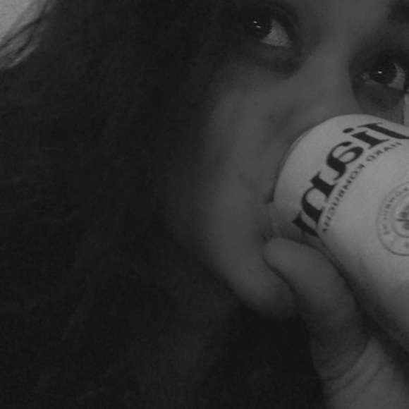 Meet your Posher, Indigo Raine - Picture 4 of 15